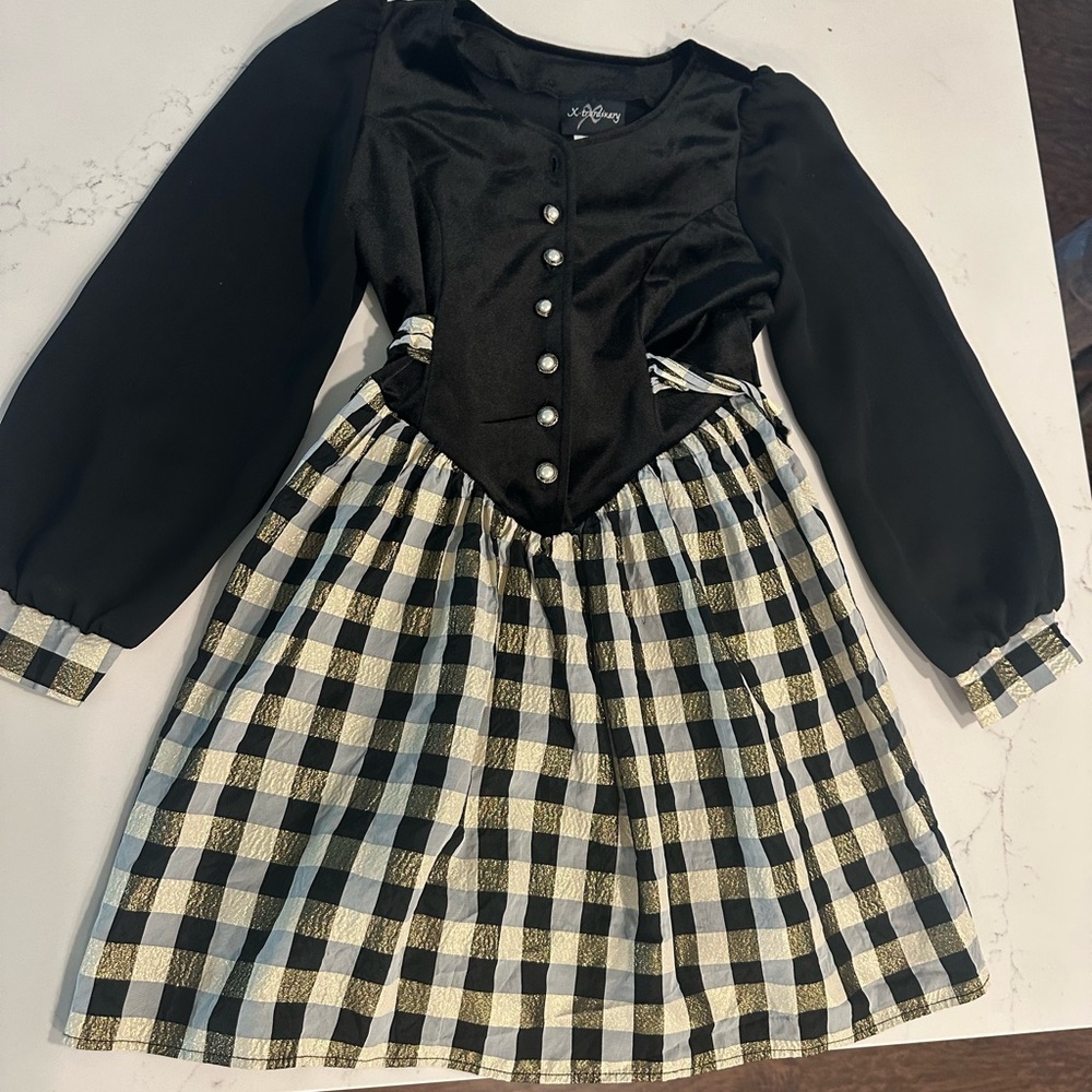 Girls sz 12 Black and gold Checkered Dress with Pearl Buttons